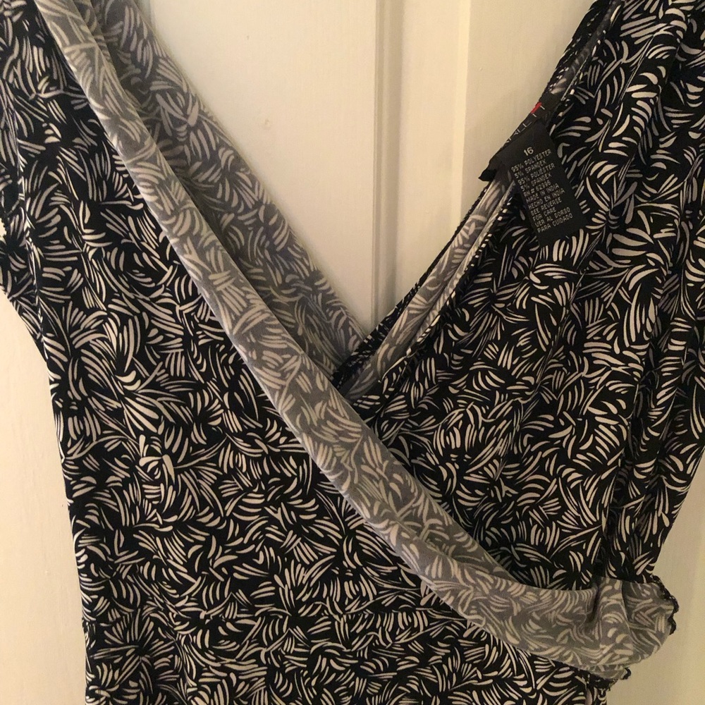 Cross Cross front print dress